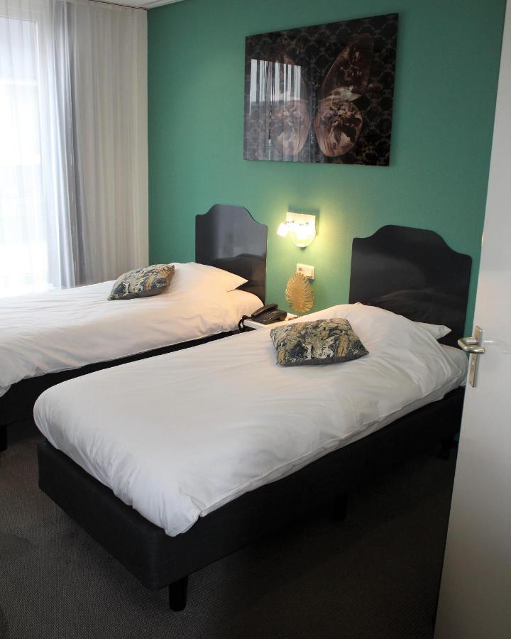 Hotel Restaurant De Jonge Heertjes อัลส์เมียร์ ภายนอก รูปภาพ