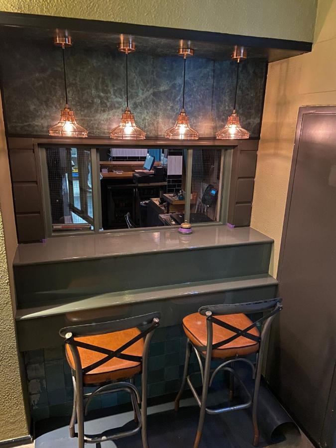 Hotel Restaurant De Jonge Heertjes อัลส์เมียร์ ภายนอก รูปภาพ