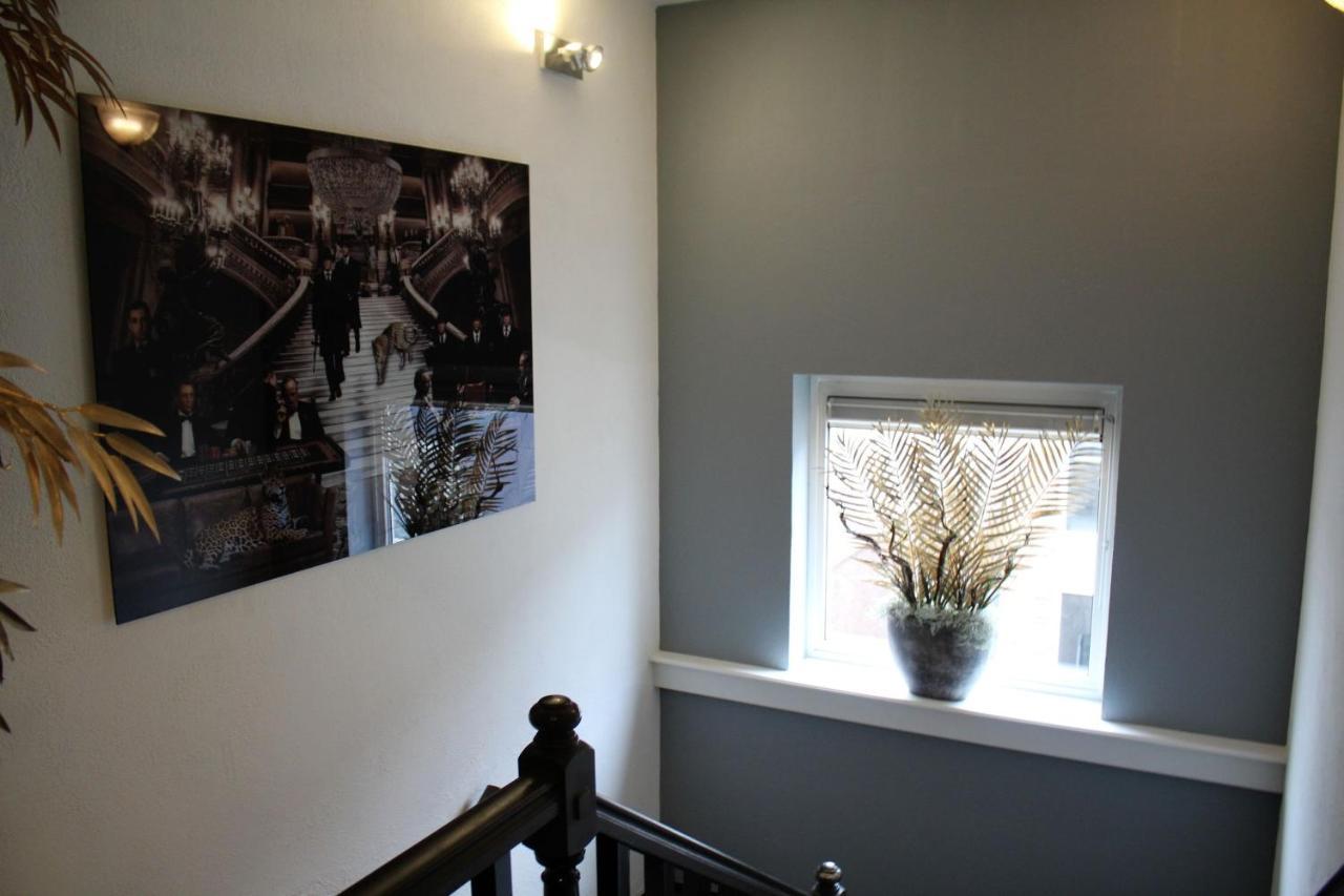 Hotel Restaurant De Jonge Heertjes อัลส์เมียร์ ภายนอก รูปภาพ