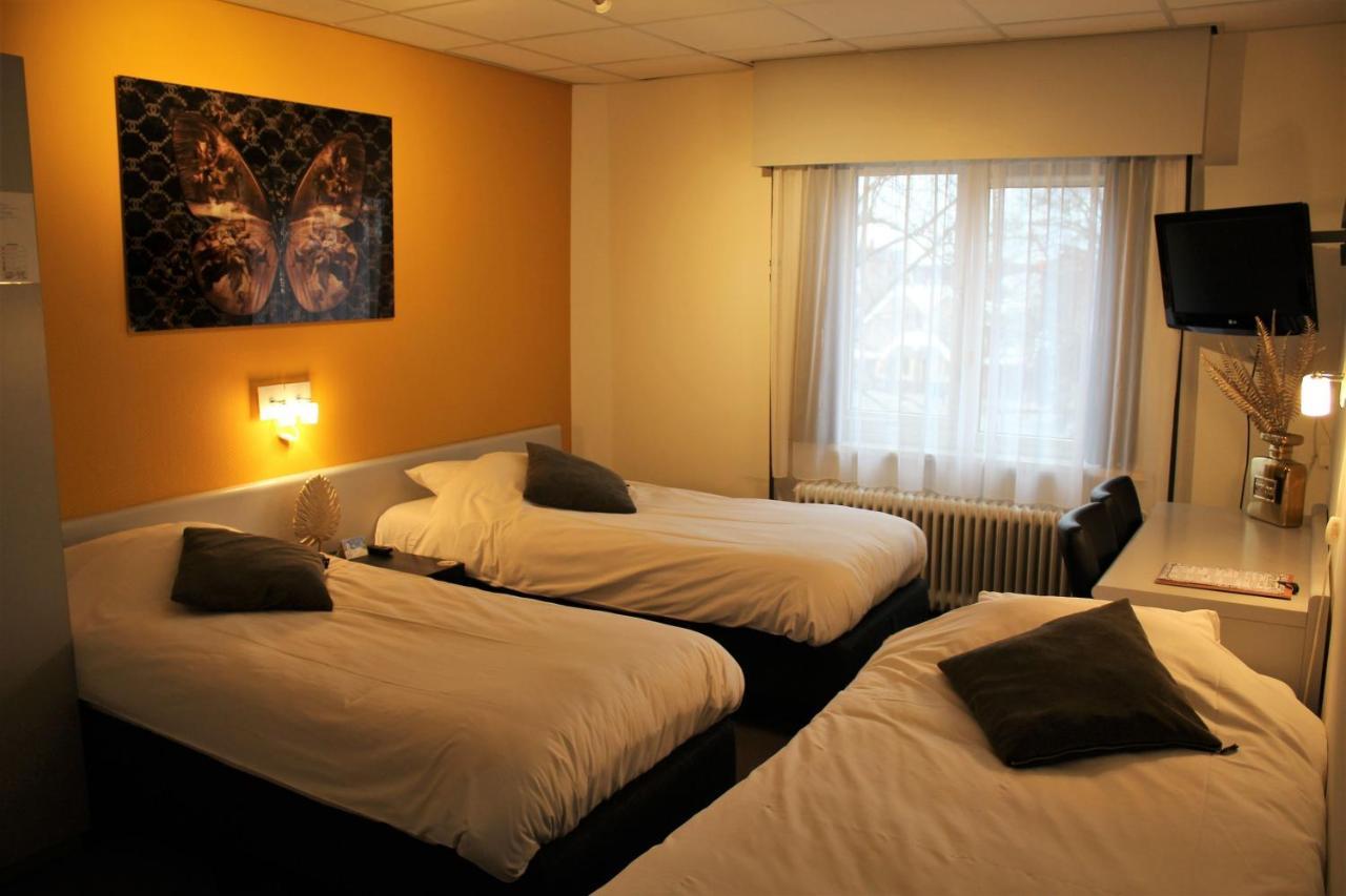 Hotel Restaurant De Jonge Heertjes อัลส์เมียร์ ภายนอก รูปภาพ