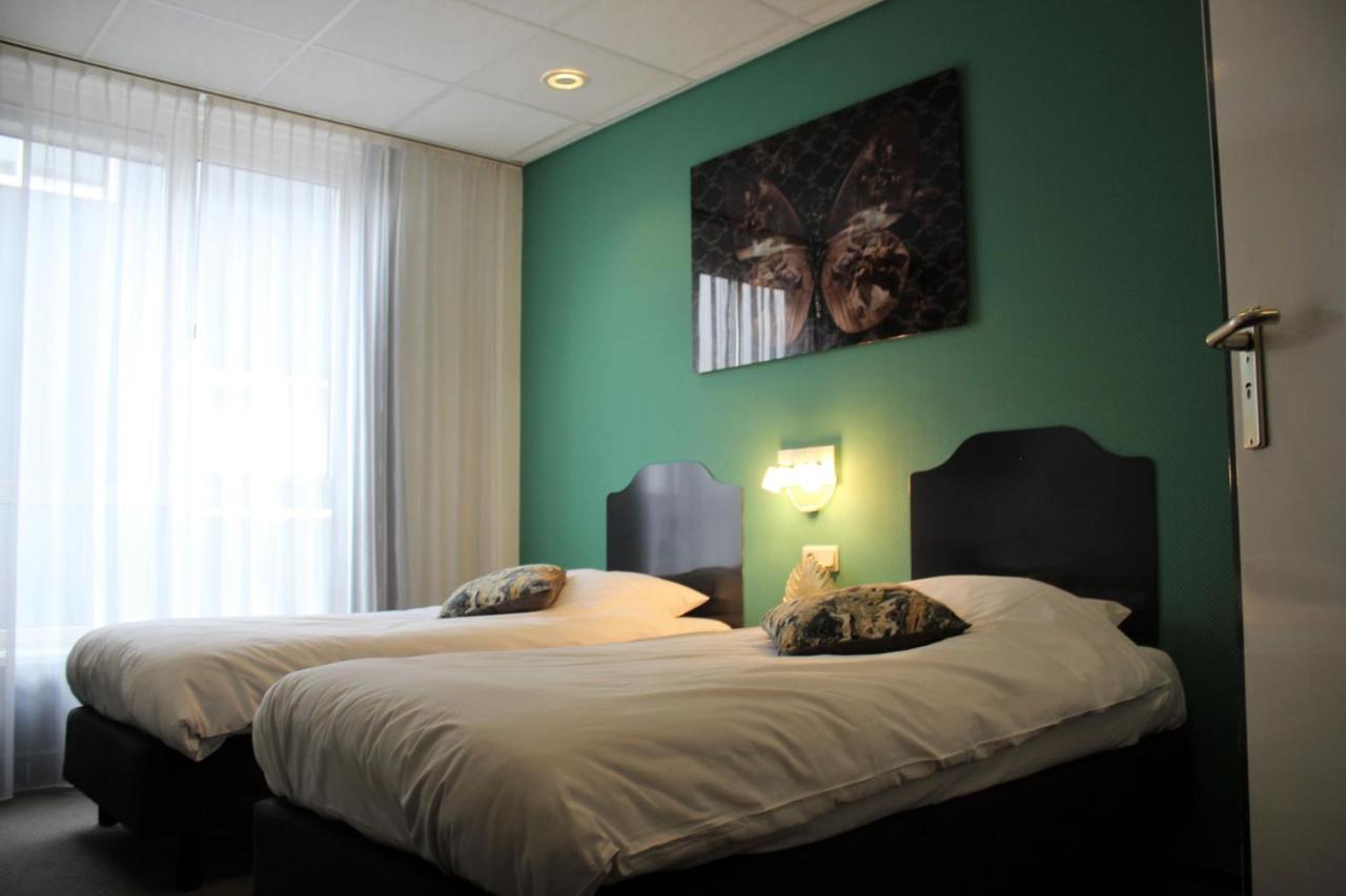 Hotel Restaurant De Jonge Heertjes อัลส์เมียร์ ภายนอก รูปภาพ